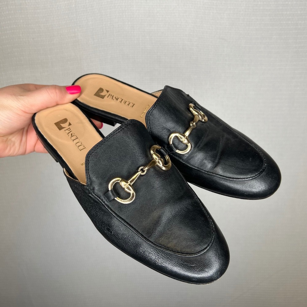 Pascucci Black Leather Horsebit‎ Mules Made in Italy Size 39.5 Low Heel Loafers